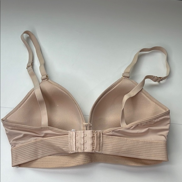 Lively Seamless Nude Bra 34C - Picture 4 of 7